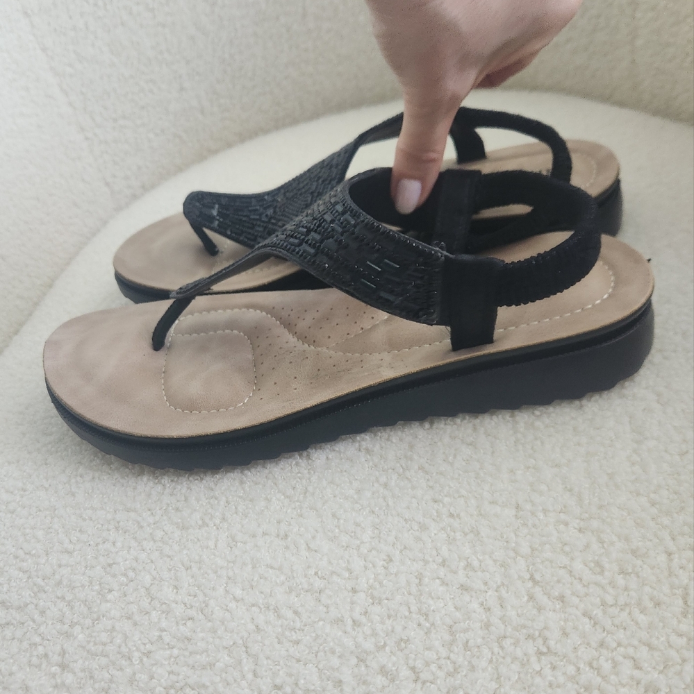 Elegant Black Beaded Women's Sandals - Picture 5 of 17